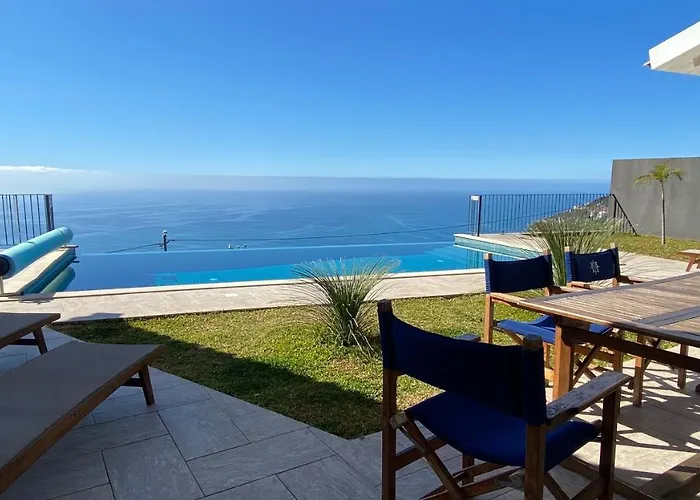 Villa Palheiros